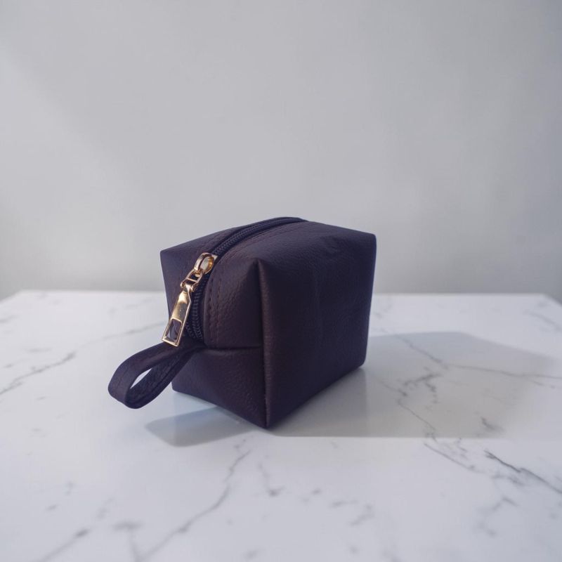 NOBLE Essence Midnight Noir keepsake pouch set of 10