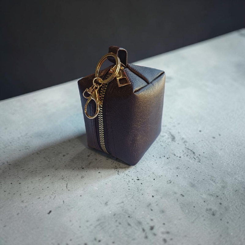 NOBLE — Essence Gold Tone Zipper | Elegant Gold Tone Zipper Keepsake Pouch With Keychain NOBLE — Essence Gold Tone Zipper | Elegant Gold Tone Zipper Keepsake Pouch With Keychain - Image 4